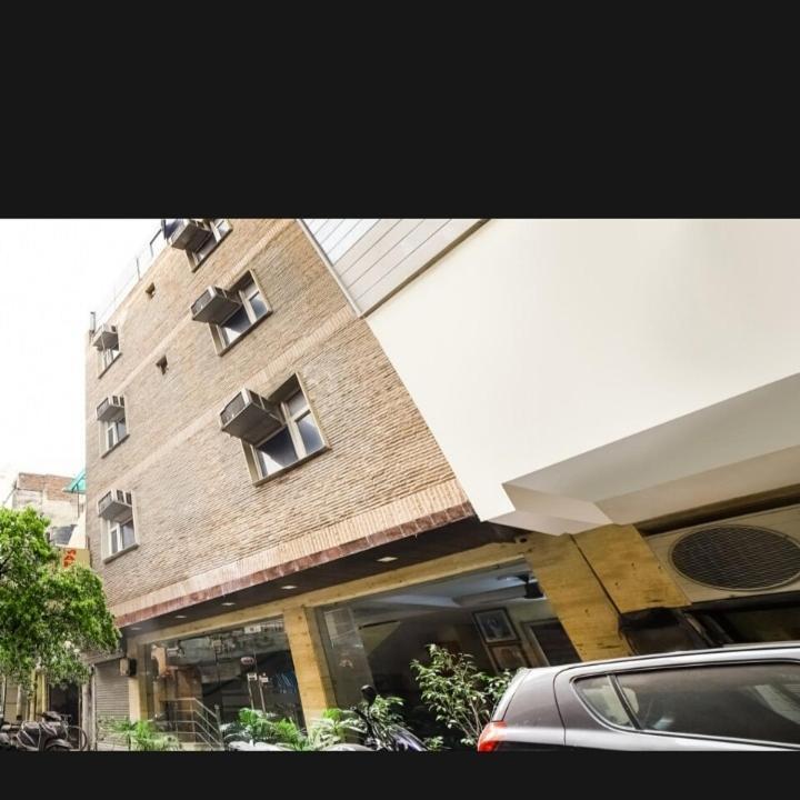 Hotel Mahalaxmi Deluxe Нью-Делі Екстер'єр фото
